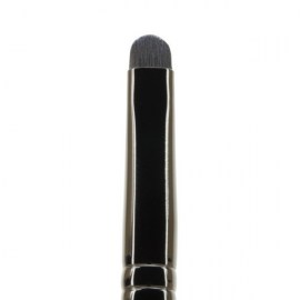 mua-e8-small-eyeshadow-brush (1)-600x600